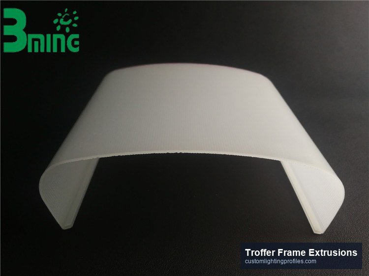 Troffer frame extrusion PC/PMMA profile (view 3)